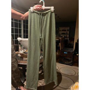 Billabong pants    but they are very cute and comfortable  Size medium billabong